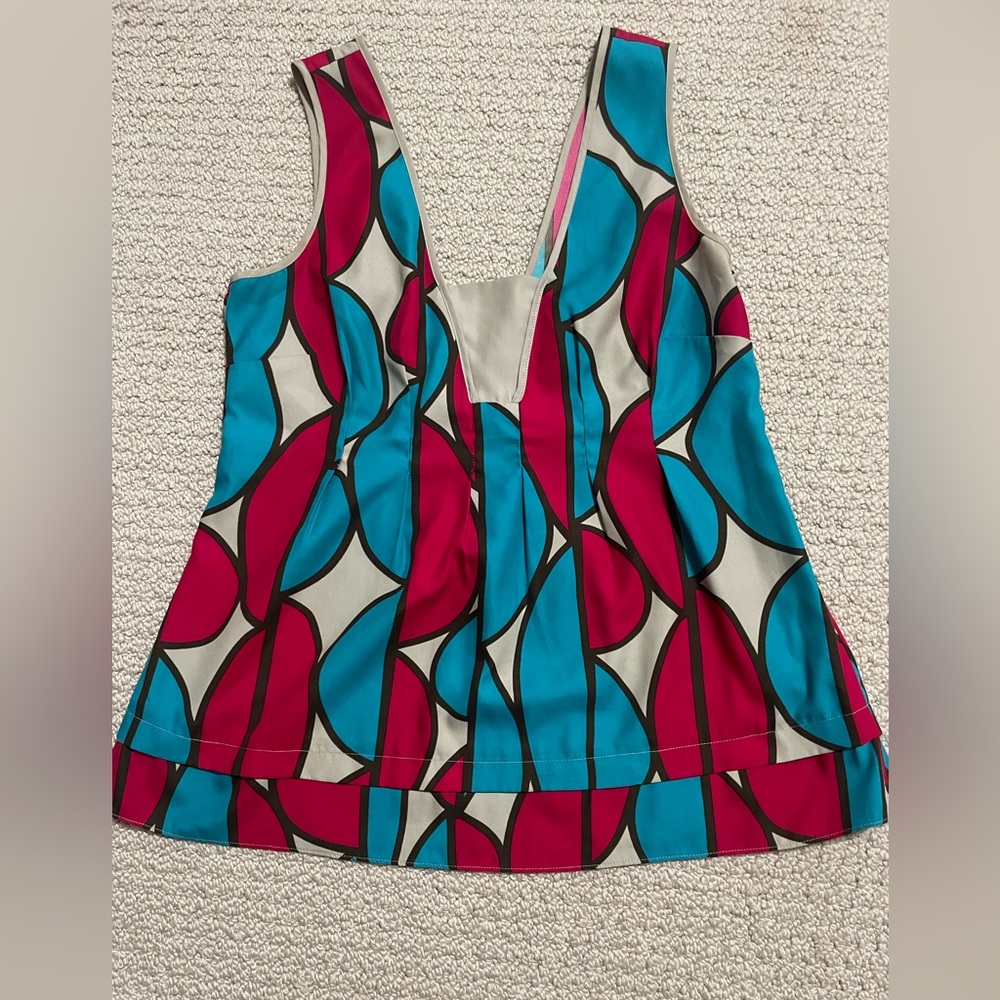 Banana republic sleeveless shirt sz 2